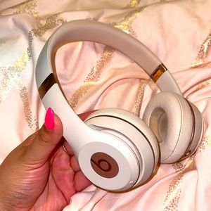 Beats Solo3 Pink